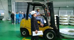 5 điều cần tránh khi sử dụng xe nâng hàng hóa để đảm bảo an toàn