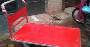 Mua xe đẩy hàng Phong Thạnh chính hãng giá rẻ ở đâu?